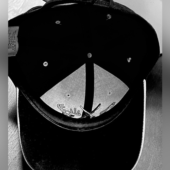 Vintage 1980s Hunting Fishing Emblem Trucker SnapBack Hat Cap - Picture 6 of 6